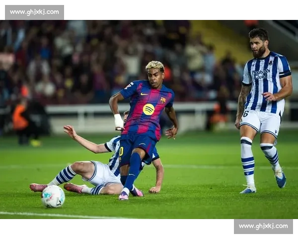 赛前全面解析：关键球员状态与双方战术对比深度预测